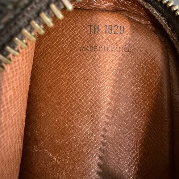 8911 LOUIS VUITTON Monogram Amazone MM Crossbody - Picture 14 of 16